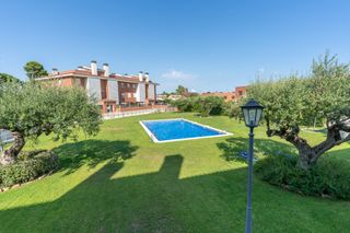 Appartement à Avinguda president tarradellas, 46. Reus- pis piscina comunitària Appartement à Avinguda president tarradellas, 46. Reus- pis piscina comunitària