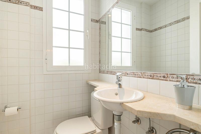 Foto f0fed91b-a9cb-4522-bbe0-09f3a9e76379. Dúplex en calle granada 8 ático en venta en calle granada benahavis en Benahavís Foto f0fed91b-a9cb-4522-bbe0-09f3a9e76379. Dúplex en calle granada 8 ático en venta en calle granada benahavis en Benahavís