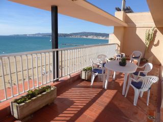 Alquiler de Temporada Ático Carrer enric vincke. Ático vista mar con gran terraza Alquiler de Temporada Ático Carrer enric vincke. Ático vista mar con gran terraza