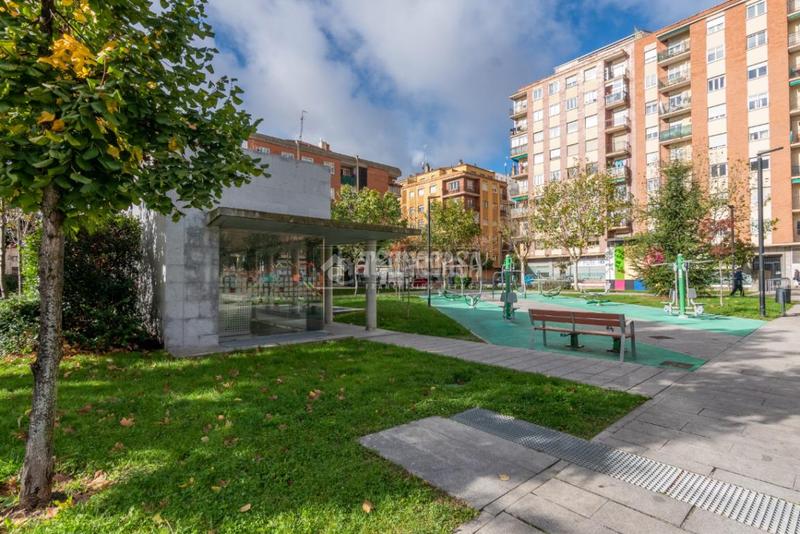 Foto 717a6be0-3903-46a7-b400-3ea0b50c71ce. Autoparkplatz in Garrido Norte Salamanca Foto 717a6be0-3903-46a7-b400-3ea0b50c71ce. Autoparkplatz in Garrido Norte Salamanca