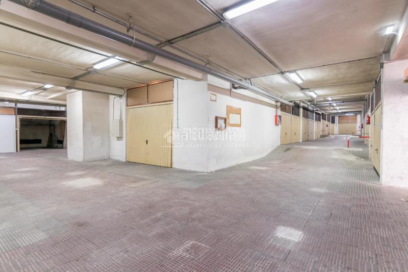 Foto d8ef5d12-f05b-40f8-b73e-6eb22e263e87. Autoparkplatz in Garrido Norte Salamanca Foto d8ef5d12-f05b-40f8-b73e-6eb22e263e87. Autoparkplatz in Garrido Norte Salamanca