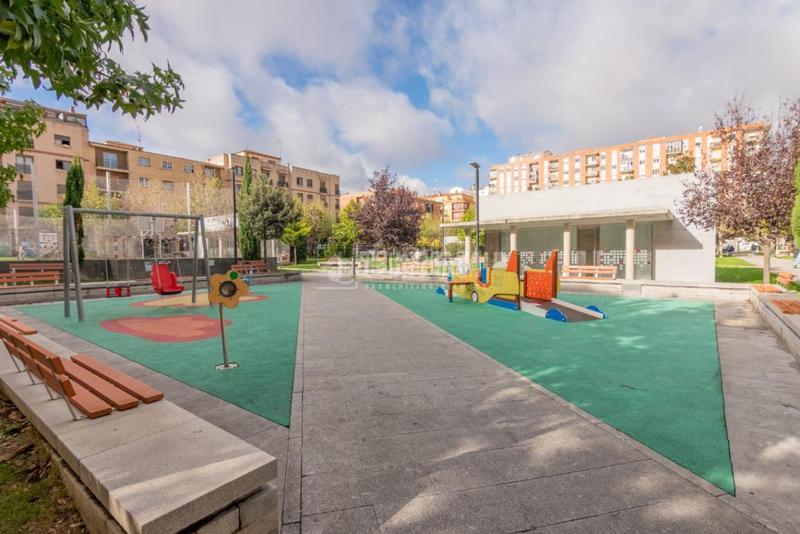 Foto 51be1a45-6e92-4a09-a377-2b55653d6743. Autoparkplatz in Garrido Norte Salamanca Foto 51be1a45-6e92-4a09-a377-2b55653d6743. Autoparkplatz in Garrido Norte Salamanca