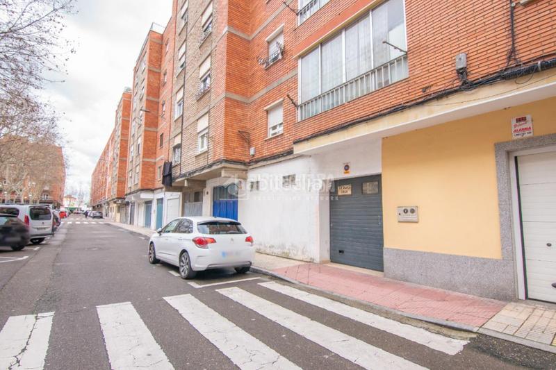 Foto 9d6d1f8c-8269-4f41-bf00-0dbb01aa5119. Autoparkplatz in Garrido Norte Salamanca Foto 9d6d1f8c-8269-4f41-bf00-0dbb01aa5119. Autoparkplatz in Garrido Norte Salamanca