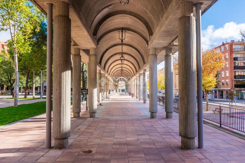 Foto f55cb801-e6af-4269-8940-faed022da0a2. Autoparkplatz in Garrido Norte Salamanca Foto f55cb801-e6af-4269-8940-faed022da0a2. Autoparkplatz in Garrido Norte Salamanca