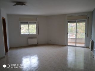 Rent Flat Rambla de la girada. Fantastic pis a la rambla girada Rent Flat Rambla de la girada. Fantastic pis a la rambla girada