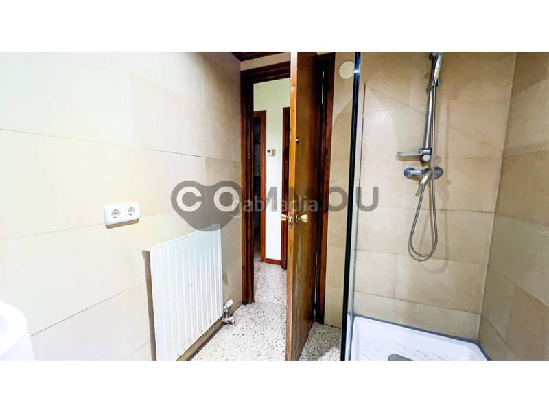 Foto 039c36fb-ae86-4200-a8f0-e5fd3fe585fe. Piso  en venta en caputxinssanta clarahospital en Vic Foto 039c36fb-ae86-4200-a8f0-e5fd3fe585fe. Piso  en venta en caputxinssanta clarahospital en Vic