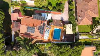 Casa a Tueda. Casa autosuficiente con vistas al mar y piscina Casa a Tueda. Casa autosuficiente con vistas al mar y piscina
