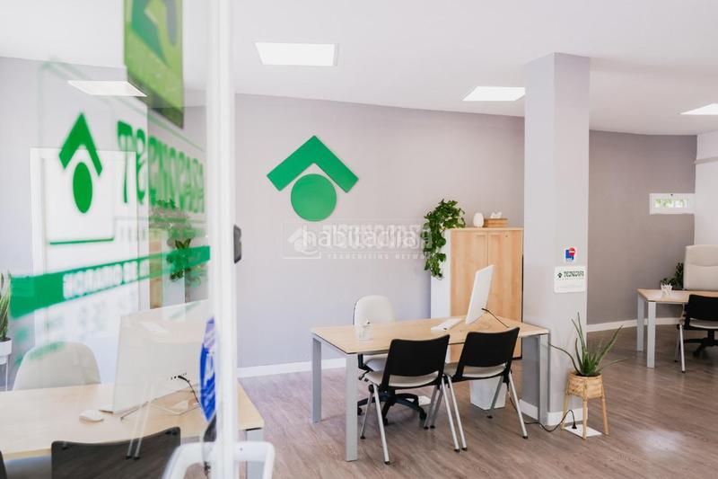 Foto e4dc7f65-679e-45f9-b075-25821d3a6a3a. Local comercial  en venta en Buena Vista Madrid Foto e4dc7f65-679e-45f9-b075-25821d3a6a3a. Local comercial  en venta en Buena Vista Madrid