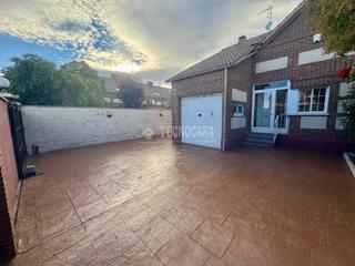 Maison jumelée à Villanueva de la Torre. Casa en venta en villanueva de la torre Maison jumelée à Villanueva de la Torre. Casa en venta en villanueva de la torre