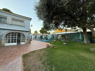 Maison à Baeza. Casa en venta en baeza Maison à Baeza. Casa en venta en baeza