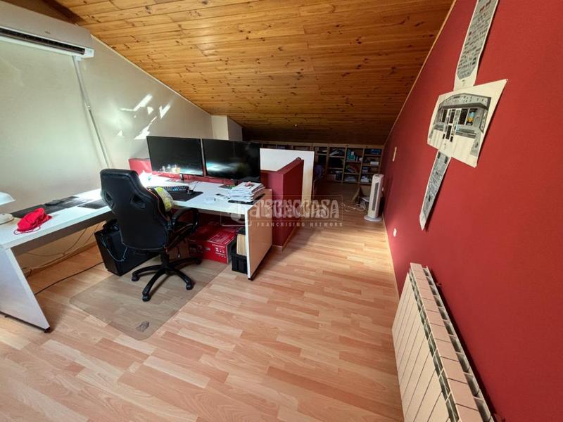 Foto 25e20b25-df62-4ce3-9035-d0a3dead8b7e. Maison jumelée avec chauffage parking dans Meco pueblo Meco Foto 25e20b25-df62-4ce3-9035-d0a3dead8b7e. Maison jumelée avec chauffage parking dans Meco pueblo Meco