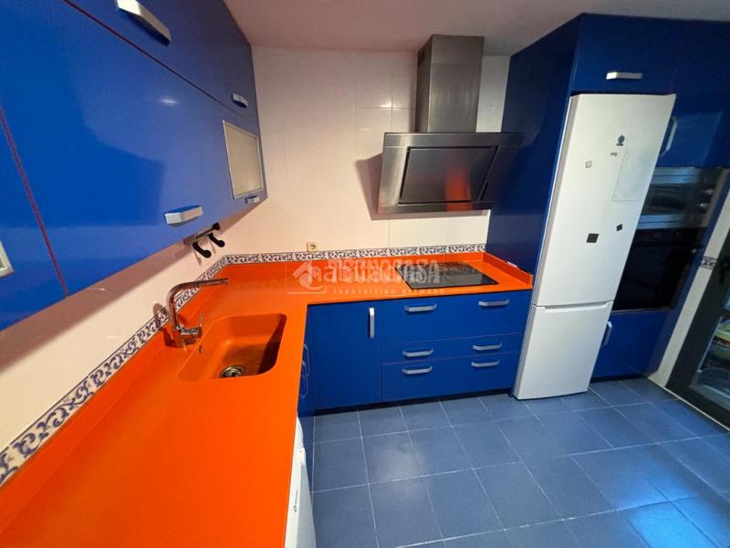 Foto 3aa8a9a8-f00e-4c48-861b-7c85c9a417b6. Maison jumelée avec chauffage parking dans Meco pueblo Meco Foto 3aa8a9a8-f00e-4c48-861b-7c85c9a417b6. Maison jumelée avec chauffage parking dans Meco pueblo Meco