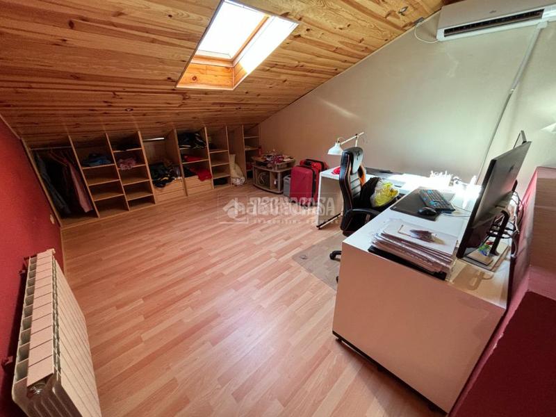 Foto ddd40554-21d1-40d7-997a-60c467ac42c1. Maison jumelée avec chauffage parking dans Meco pueblo Meco Foto ddd40554-21d1-40d7-997a-60c467ac42c1. Maison jumelée avec chauffage parking dans Meco pueblo Meco