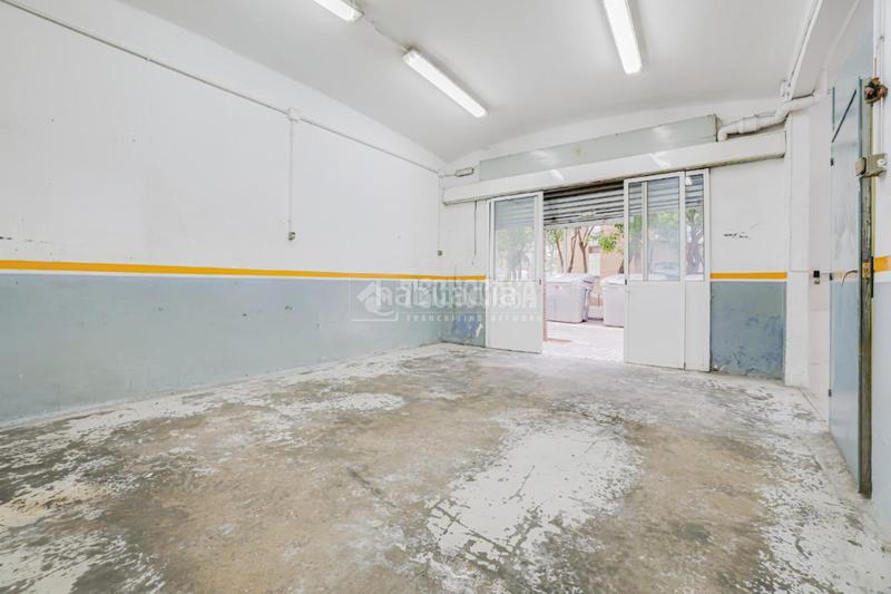 Foto 3c85f93c-7a46-4d82-b7a5-35cd9d5ac56e. Local comercial a Porta Barcelona Foto 3c85f93c-7a46-4d82-b7a5-35cd9d5ac56e. Local comercial a Porta Barcelona