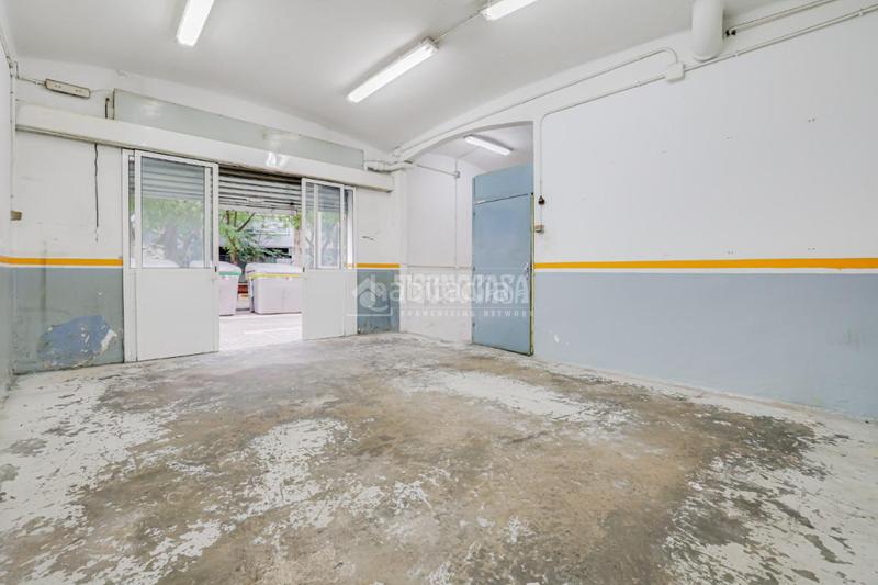 Foto e5b8c1ea-750b-477f-b633-72311b3b3523. Local comercial a Porta Barcelona Foto e5b8c1ea-750b-477f-b633-72311b3b3523. Local comercial a Porta Barcelona