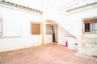 Doppelhaus C. pilas. Casa en venta en úbeda Doppelhaus C. pilas. Casa en venta en úbeda