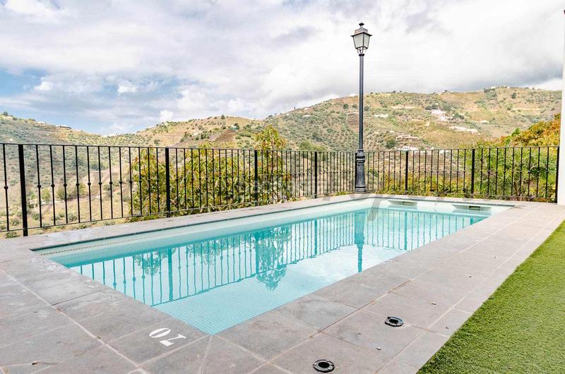 Foto 0a977026-03e4-4534-9a45-ce18c3bce777. Chalet con parcheggio piscina in Torrox pueblo Torrox Foto 0a977026-03e4-4534-9a45-ce18c3bce777. Chalet con parcheggio piscina in Torrox pueblo Torrox