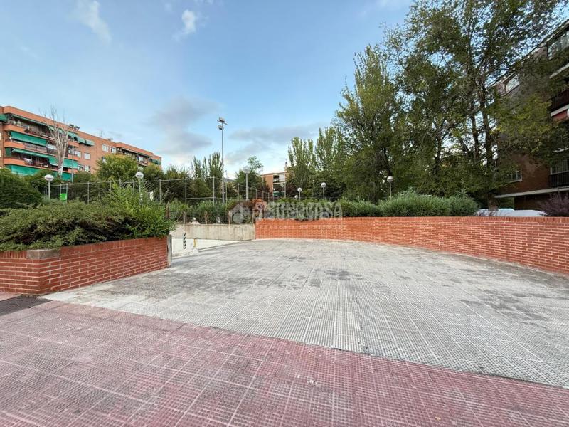 Foto c40b4f26-c378-403b-90e1-8dd059411008. Pis amb calefacció aparcament piscina a Ensanche Alcobendas Foto c40b4f26-c378-403b-90e1-8dd059411008. Pis amb calefacció aparcament piscina a Ensanche Alcobendas