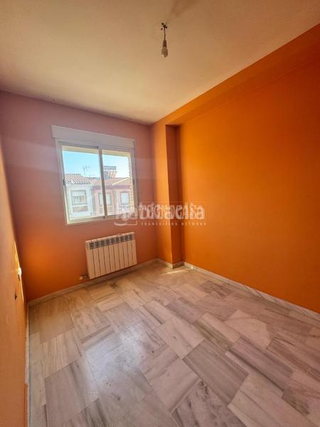 Foto 7ba6ddba-676d-47c6-a794-885a2c9d4680. Casa pareada casa en venta en las gabias en Residencial Triana - Barrio Alto Gabias (Las) Foto 7ba6ddba-676d-47c6-a794-885a2c9d4680. Casa pareada casa en venta en las gabias en Residencial Triana - Barrio Alto Gabias (Las)