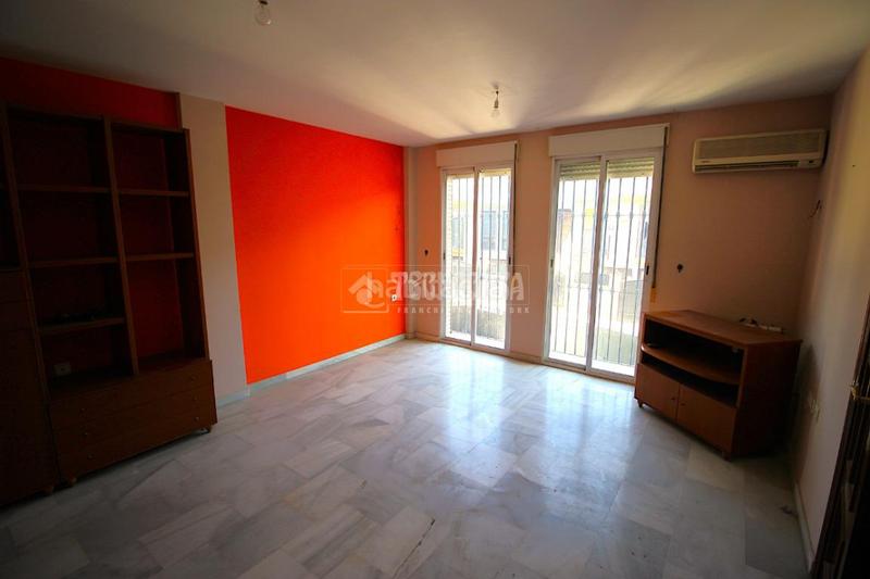 Foto c81994f0-533b-4152-b81c-677cbd3ba95e. Casa pareada casa en venta en las gabias en Residencial Triana - Barrio Alto Gabias (Las) Foto c81994f0-533b-4152-b81c-677cbd3ba95e. Casa pareada casa en venta en las gabias en Residencial Triana - Barrio Alto Gabias (Las)