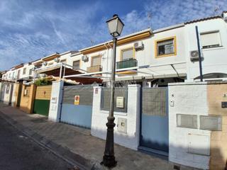 Casa bifamiliare in Sanlúcar la Mayor. Casa en venta en sanlúcar la mayor Casa bifamiliare in Sanlúcar la Mayor. Casa en venta en sanlúcar la mayor