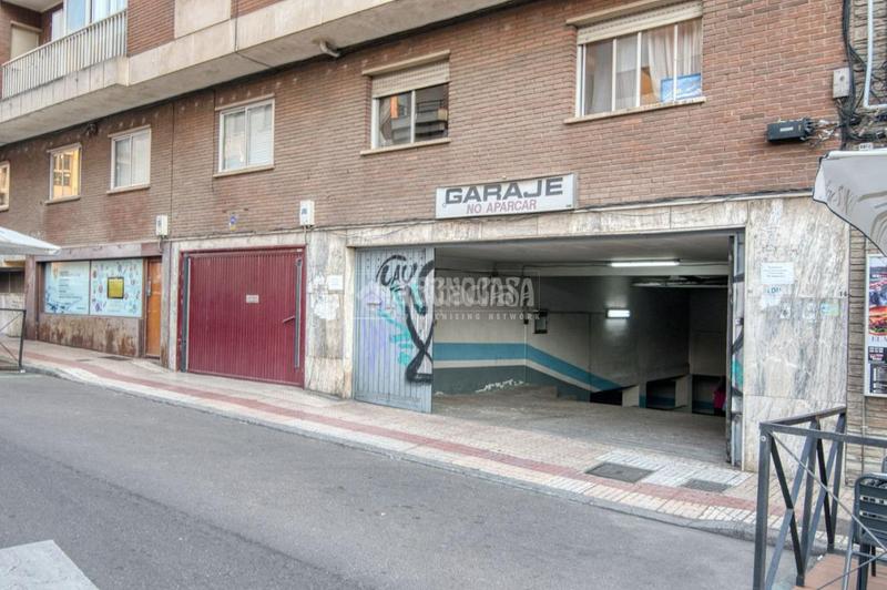 Foto 0bdf02ac-23ff-4471-9313-91521444796b. Parking voiture dans Salesas Salamanca Foto 0bdf02ac-23ff-4471-9313-91521444796b. Parking voiture dans Salesas Salamanca