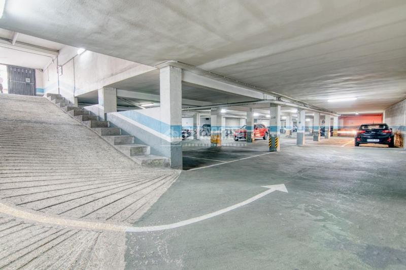 Foto b91d4b48-a660-4d12-80d5-f250d2f0211f. Parking voiture dans Salesas Salamanca Foto b91d4b48-a660-4d12-80d5-f250d2f0211f. Parking voiture dans Salesas Salamanca