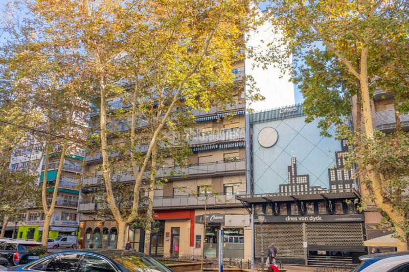 Foto cbf37362-0aba-4014-99d9-eeab6fcb32de. Parking voiture dans Salesas Salamanca Foto cbf37362-0aba-4014-99d9-eeab6fcb32de. Parking voiture dans Salesas Salamanca