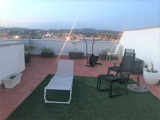 Zweistöckige Wohnung Carrer rafel casanova Zweistöckige Wohnung Carrer rafel casanova
