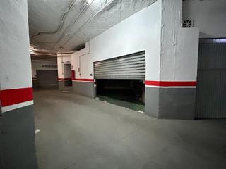 Parking coche en El Palo. Garaje para dos coches en el palo Parking coche en El Palo. Garaje para dos coches en el palo