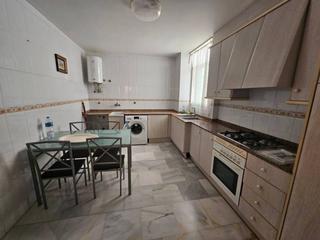 Piso  Historiador bernardino llorca. Piso amplio con garaje y trastero cerca del paseo y la playa Piso  Historiador bernardino llorca. Piso amplio con garaje y trastero cerca del paseo y la playa