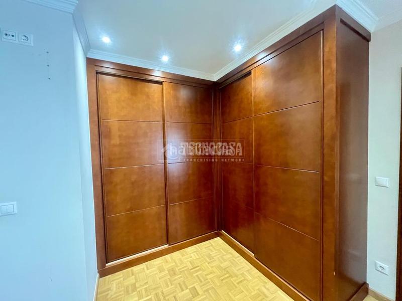 Foto a10df6e9-ade7-4fc7-82ee-05af6ea2094c. Piso  en venta en Valdepeñas Foto a10df6e9-ade7-4fc7-82ee-05af6ea2094c. Piso  en venta en Valdepeñas