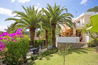 Chalet Santa ponça. Cerca del club náutico Chalet Santa ponça. Cerca del club náutico