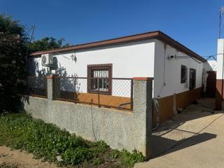 Masia a La Jara. Casa con, escrituras propias, se puede hipotecar Masia a La Jara. Casa con, escrituras propias, se puede hipotecar