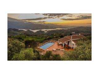 Bauernhof in Gastor (El). Casa en el gastor con maravillosas vistas y piscina Bauernhof in Gastor (El). Casa en el gastor con maravillosas vistas y piscina