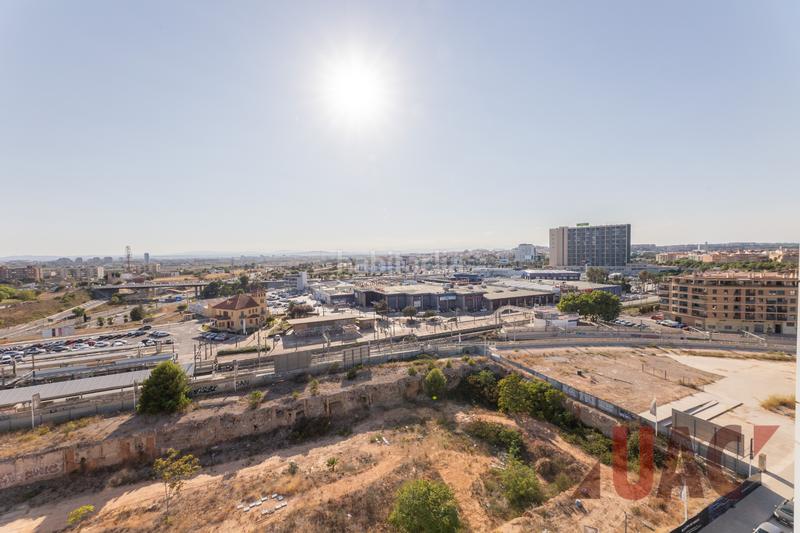 Foto 1c627838-2073-4b1f-a04b-29d06d464ee2. Dúplex amb calefacció aparcament a L´Eixereta Burjassot Foto 1c627838-2073-4b1f-a04b-29d06d464ee2. Dúplex amb calefacció aparcament a L´Eixereta Burjassot