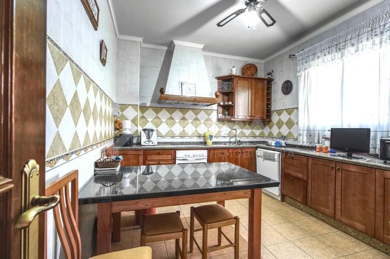 Foto 93aa68ac-b3ed-497b-b8a2-3c3b7f1e934d. Casa amb aparcament a Mairena del Alcor Foto 93aa68ac-b3ed-497b-b8a2-3c3b7f1e934d. Casa amb aparcament a Mairena del Alcor