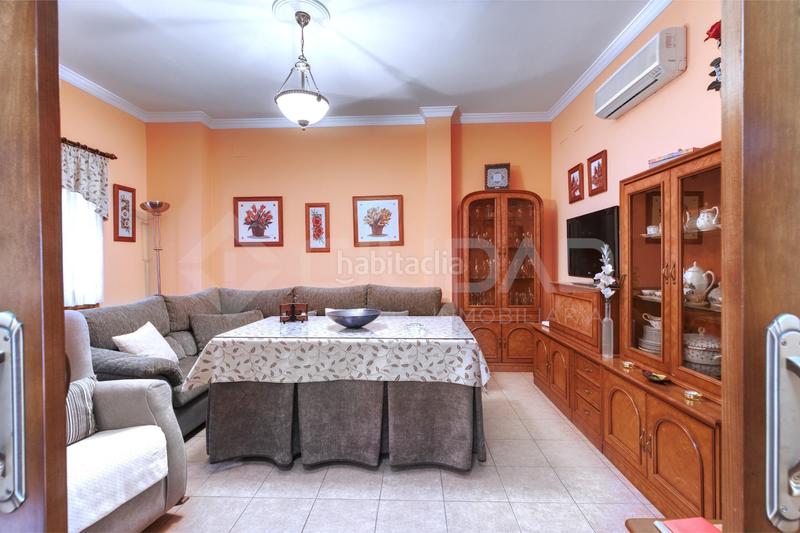 Foto cc7463df-7378-4a39-9898-cdf86d0f4d04. Casa amb aparcament a Mairena del Alcor Foto cc7463df-7378-4a39-9898-cdf86d0f4d04. Casa amb aparcament a Mairena del Alcor