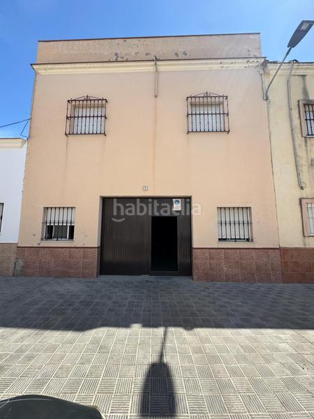 Foto 1b9b9391-a16e-49a4-b56b-4654eb4789c2. Casa  con cochera en Estación - La Fontanilla - El Tinte Utrera Foto 1b9b9391-a16e-49a4-b56b-4654eb4789c2. Casa  con cochera en Estación - La Fontanilla - El Tinte Utrera