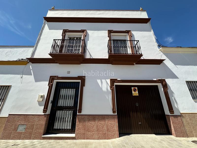 Foto 242725b7-e8bc-4e7f-b21d-382f2df22c45. Casa  con cochera en Estación - La Fontanilla - El Tinte Utrera Foto 242725b7-e8bc-4e7f-b21d-382f2df22c45. Casa  con cochera en Estación - La Fontanilla - El Tinte Utrera