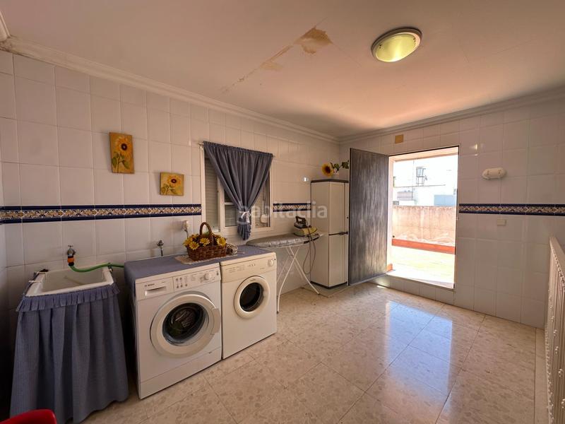 Foto ea100956-70a4-4197-826f-fec8e4da7800. Casa  con cochera en Estación - La Fontanilla - El Tinte Utrera Foto ea100956-70a4-4197-826f-fec8e4da7800. Casa  con cochera en Estación - La Fontanilla - El Tinte Utrera
