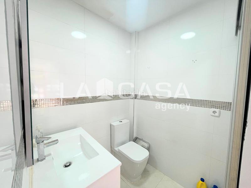 Foto 42dce705-0da9-42ed-9b6e-be94ee5175d0. Local comercial a La Salut Badalona Foto 42dce705-0da9-42ed-9b6e-be94ee5175d0. Local comercial a La Salut Badalona