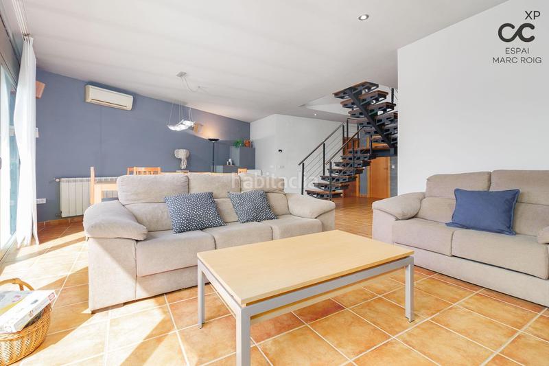 Foto 42068b17-9a7b-41e2-b08f-223c51e6666e. Ático dúplex con encanto vistas panorámicas, historia y rentabilidad asegurada en Portbou Foto 42068b17-9a7b-41e2-b08f-223c51e6666e. Ático dúplex con encanto vistas panorámicas, historia y rentabilidad asegurada en Portbou