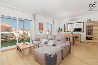 Ático en Centre. Un ático donde la luz y las vistas marcan la diferencia Ático en Centre. Un ático donde la luz y las vistas marcan la diferencia