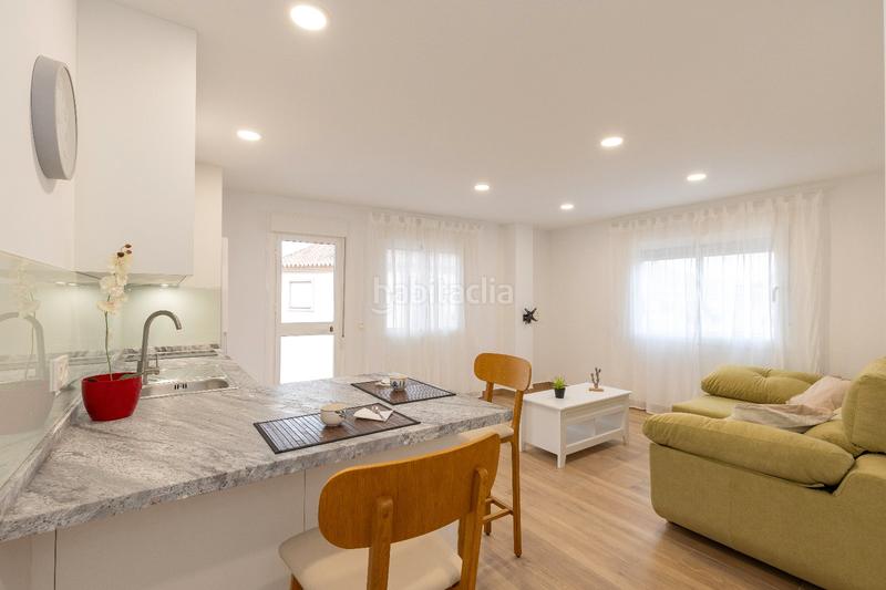 Foto fdf1a2c5-b5a8-4b30-8daf-0060180876a6. Alquiler apartamento  en alquiler en Los Almendros - El Limonero - El Tomillar Málaga Foto fdf1a2c5-b5a8-4b30-8daf-0060180876a6. Alquiler apartamento  en alquiler en Los Almendros - El Limonero - El Tomillar Málaga