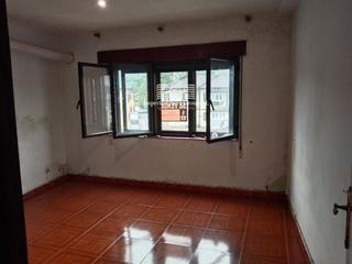 Pis  N/a. En avilés Pis  N/a. En avilés