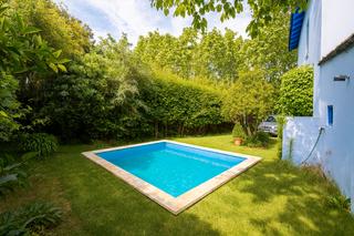 Chalet  La rambla. Casa en el centro de begues con todos los servicios a solo un mi Chalet  La rambla. Casa en el centro de begues con todos los servicios a solo un mi