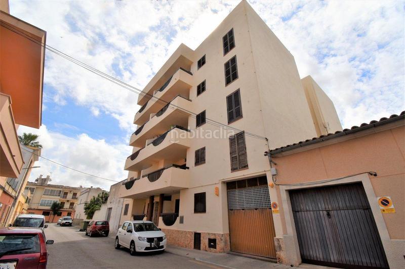 Foto d8c11a54-9306-479d-b79c-d40619757f03. Parking voiture dans des migjorn sn dans Felanitx poble Felanitx Foto d8c11a54-9306-479d-b79c-d40619757f03. Parking voiture dans des migjorn sn dans Felanitx poble Felanitx