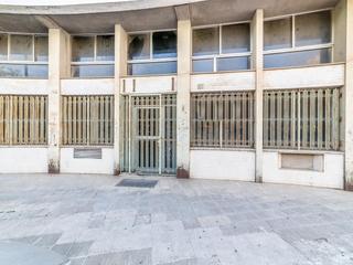 Local Comercial a Abat oliba 21. Local en venta Local Comercial a Abat oliba 21. Local en venta