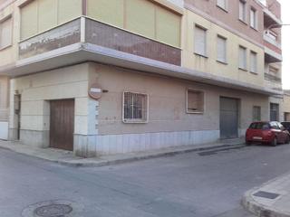 Local Comercial en Cervantes y saavedra 1. Local en venta Local Comercial en Cervantes y saavedra 1. Local en venta